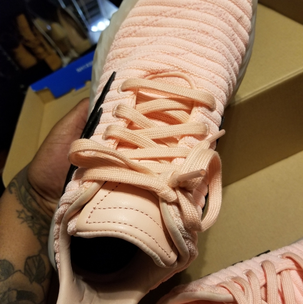Shoes - Picture 2 of 3